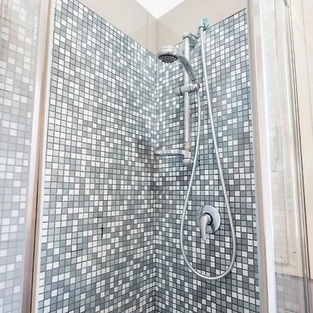 Laloren By Domusextra Neapol